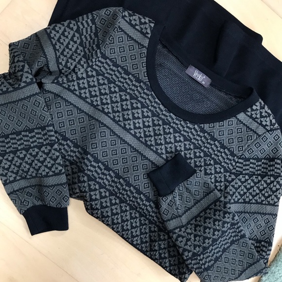 Veeko long sleeve crew neck knit sweater dress - Picture 7 of 8